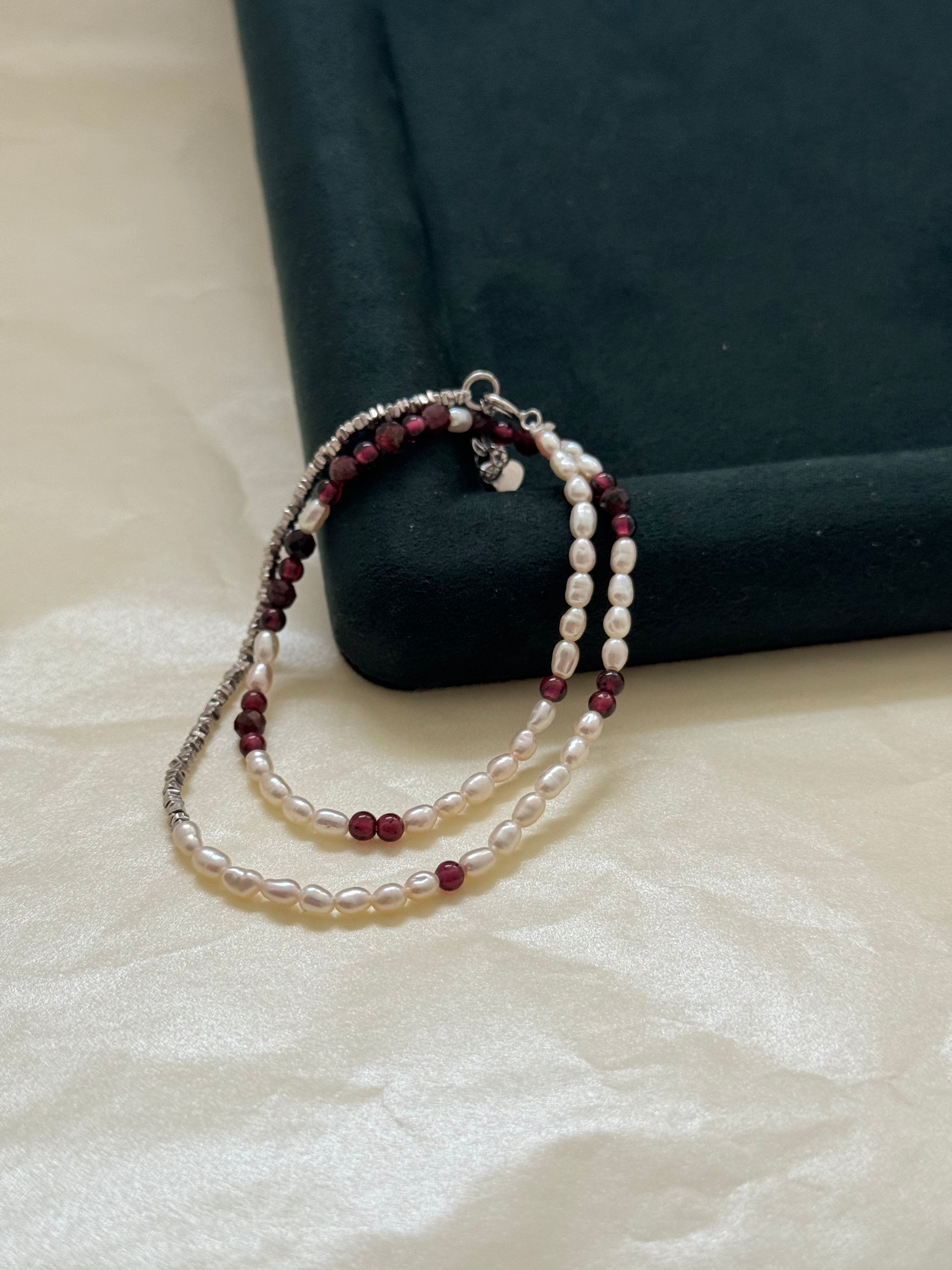 Bracelet double couche de perles de grenat